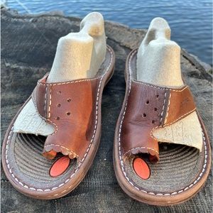 SIMPLE Brand Women’s Leather Sandals With Toe Loop